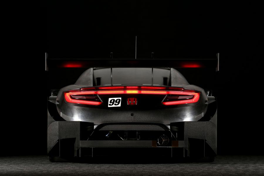  Honda NSX-GT 2017 года  (фото 3 из 4)